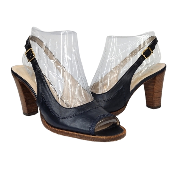 Neiman Marcus Women's Leather Strap Open Toe Stacked Heels Shoes - Picture 1 of 15